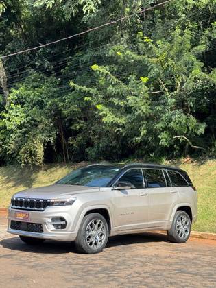JEEP COMMANDER 2.0 TD380 TURBO DIESEL OVERLAND AT9 JEEP COMMANDER 2.0 TD380 TURBO DIESEL OVERLAND AT9